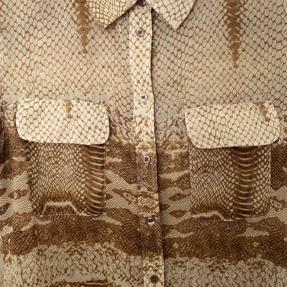 SEVEN 7 W/S Sheer Button-Up Snake Print   Shirt/Top New Condition - Picture 2 of 4